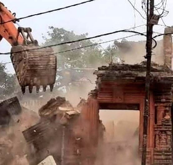 maathas-temples-demolished-during-parikrama-project-to-be-rebuilt