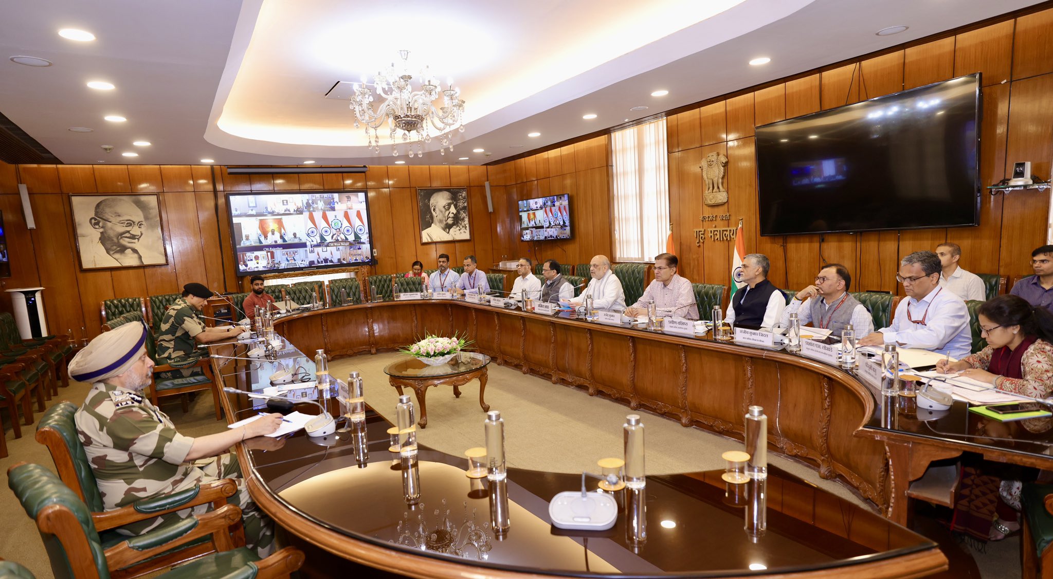 Amit Shah asks 10 border states to stay alert