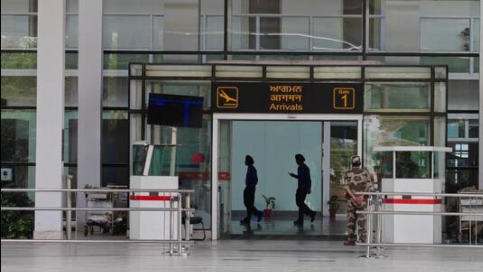 centre-extends-closure-of-24-airports-till-may-14