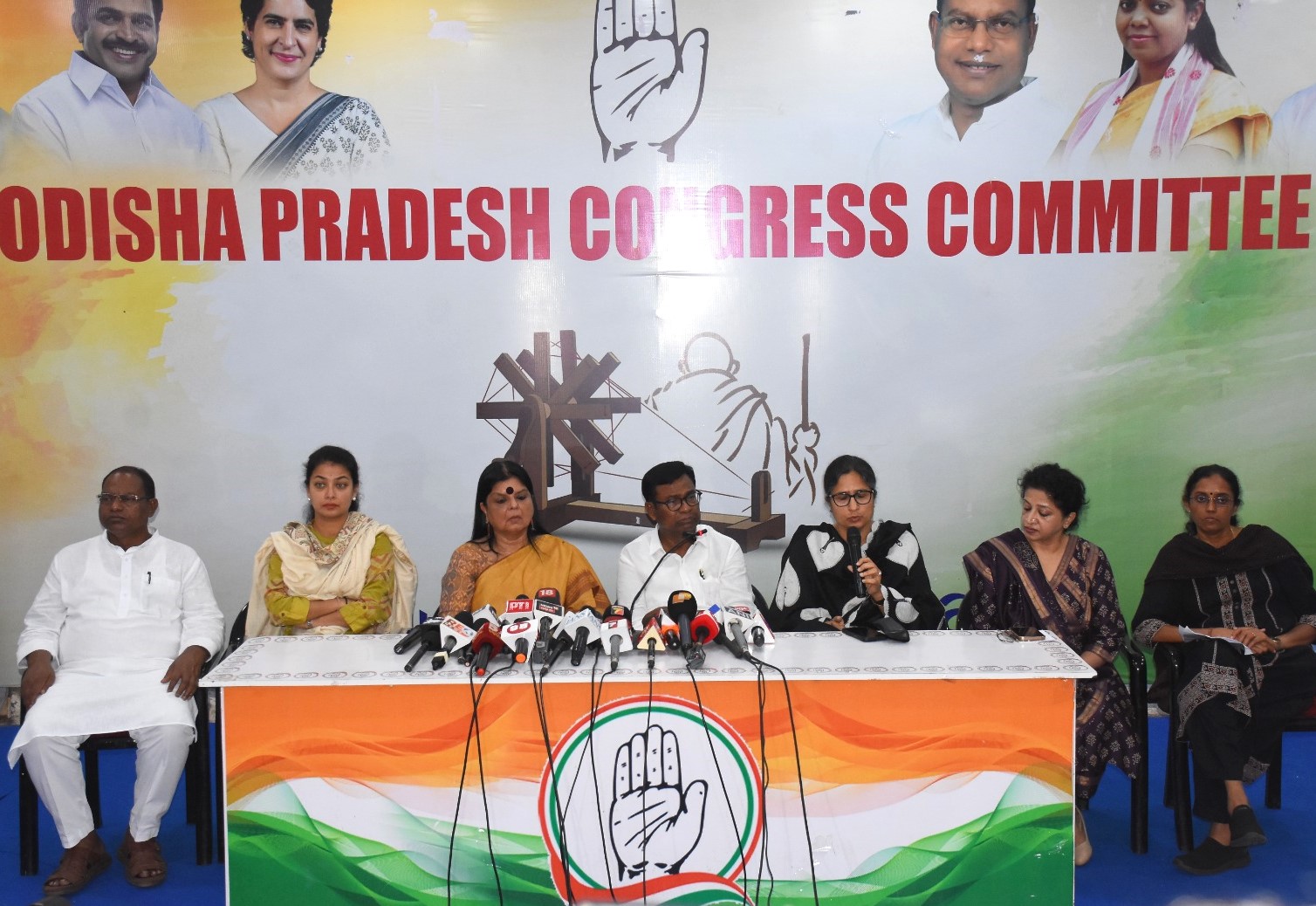 Women not safe in Odisha: fact-finding team of AICC