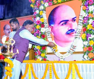 ଡ.ଶ୍ୟାମା ପ୍ରସାଦ ମୁଖାର୍ଜୀଙ୍କ ରାଜ୍ୟସ୍ତରୀୟ ବଳିଦାନ ଦିବସ ପାଳନ ସମାରୋହରେ ଯୋଗ ଦେଲେ ମୁଖ୍ୟମନ୍ତ୍ରୀ