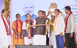 ଢେଙ୍କାନାଳରେ ପ୍ରାୟ ୫୦ ହଜାର କୋଟି ଟଙ୍କାରୁ ଊର୍ଦ୍ଧ୍ୱ ଶିଳ୍ପ ପ୍ରକଳ୍ପର ଶୁଭାରମ୍ଭ କଲେ ମୁଖ୍ୟମନ୍ତ୍ରୀ