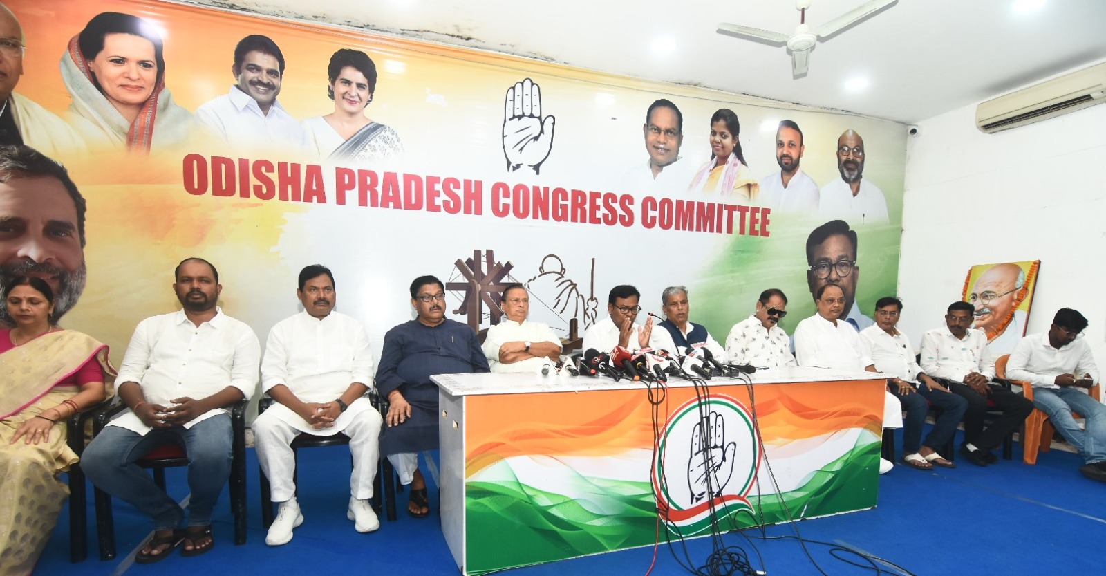 Samvidhan Bachao campaign by congress