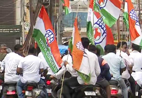 congress holds bike rally in Bhubaneswar
