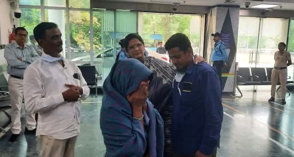 deputy-cm-meets-balanga-patient at aiims-delhi