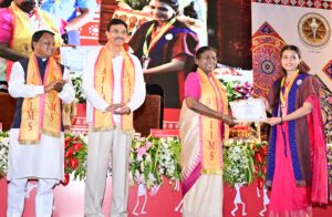 ଏମ୍ସର ୬୪୩ ଛାତ୍ରଛାତ୍ରୀଙ୍କୁ ଡିଗ୍ରୀ ସାର୍ଟିଫିକେଟ ପ୍ରଦାନ କଲେ ରାଷ୍ଟ୍ରପତି