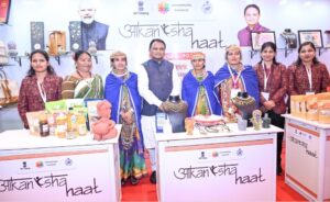 ରାଜ୍ୟ ସ୍ତରୀୟ “ସମ୍ପୂର୍ଣ୍ଣତା ଅଭିଯାନ ସମ୍ମାନ ସମାରୋହ” ଆୟୋଜିତ; “ଆକାଂକ୍ଷା ହାଟ ଅଭିଯାନ” ର ଶୁଭାରମ୍ଭ