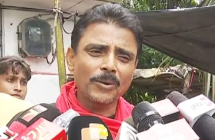 Soumyashree's-father-appeals-not to politicise daughter’s demise