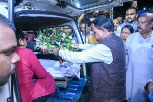 ପରଲୋକରେ ପୂର୍ବତନ ବିଧାୟକ କରେନ୍ଦ୍ର ମାଝୀ; ଶେଷ ଦର୍ଶନ କଲେ ମୁଖ୍ୟମନ୍ତ୍ରୀ ମୋହନ ମାଝୀ 
