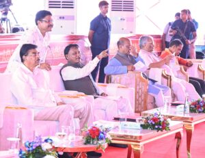 ସୁସ୍ଥ ନାରୀ,ସଶକ୍ତ ପରିବାର ଅଭିଯାନର ଶୁଭାରମ୍ଭ; ଯୋଗ ଦେଲେ ମୁଖ୍ୟମନ୍ତ୍ରୀ ମୋହନ ମାଝୀ ଓ ରାଜ୍ୟପାଳ