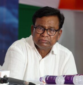 କଂଗ୍ରେସର କ୍ରମବର୍ଦ୍ଧିଷ୍ଣୁ ଗ୍ରହଣୀୟତାରେ ମୋଦୀ ଭୟଭୀତ: ଭକ୍ତ ଚରଣ ଦାସ