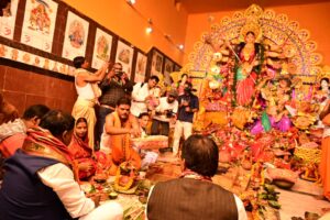 ଝୁମ୍ପୁରାରେ ମା’ଦୁର୍ଗାଙ୍କ ପୂଜା ଅର୍ଚ୍ଚନା କଲେ ମୁଖ୍ୟମନ୍ତ୍ରୀ ମୋହନ ମାଝୀ