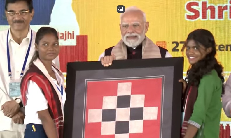pm-modi-attends-yuva-samabesh-in-jharsuguda