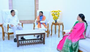 Diwali 2025: ମୁଖ୍ୟମନ୍ତ୍ରୀ ମୋହନ ମାଝୀଙ୍କୁ ଦୀପାବଳିର ଶୁଭେଚ୍ଛା ଜଣାଇଲେ ରାଜ୍ୟପାଳ