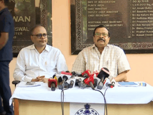 Cyclone Montha: ମାଡ଼ି ଆସୁଛି ବାତ୍ୟା ‘ମୋନ୍ଥା’; ୩୦ ପର୍ଯ୍ୟନ୍ତ ୮ ଜିଲ୍ଲାରେ ସ୍କୁଲ ଛୁଟି