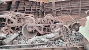Goods Train Derailed: ଲାଇନଚ୍ୟୁତ ହେଲା ମାଲବାହୀ ଟ୍ରେନ; ଟ୍ରାକରୁ ବାହାରିଗଲା ଟ୍ରେନର ୧୦ ବଗି
