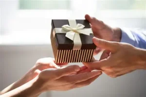 Odisha adopts ‘No Gift’ Policy: ପର୍ବପର୍ବାଣୀ ପାଇଁ ‘ନୋ ଗିଫ୍ଟ୍‌ ପଲିସି’ ନୀତି ଆପଣାଇଛି ଓଡିଶା