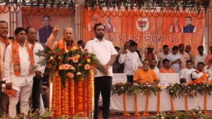 Nuapada By-Poll: ନୂଆପଡ଼ାର ସାମଗ୍ରିକ ବିକାଶ ପାଇଁ ବିଜେପି ସରକାର ସଂକଳ୍ପବଦ୍ଧ: ମନମୋହନ ସାମଲ