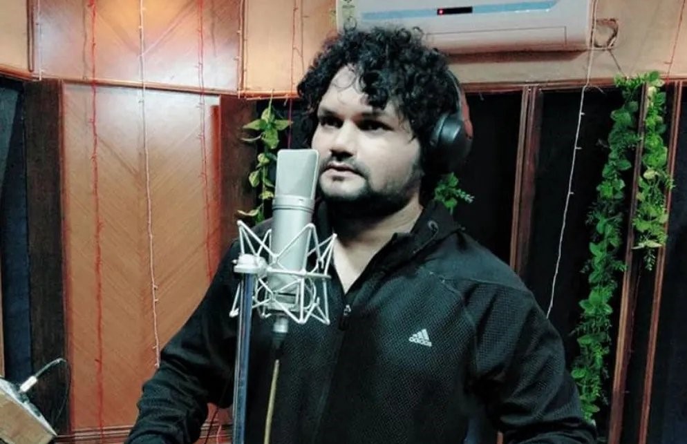 ollywood-singer-humane-sagar-on-ventilator