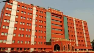 Teacher Transfer: ଶିକ୍ଷକ ଶିକ୍ଷୟିତ୍ରୀଙ୍କ ବଦଳି ପ୍ରସଙ୍ଗ; ଶିକ୍ଷା କ୍ଷେତ୍ରରେ ରାଜନୈତିକ ହସ୍ତକ୍ଷେପକୁ ହାଇକୋର୍ଟଙ୍କ ନାପସନ୍ଦ