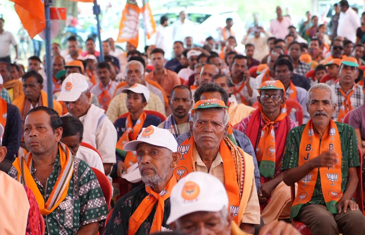 BJP leaders attended Mishrana parva of Nuapada Jhankar Paik Samaj