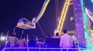 Cuttack BaliJatra Accident: କଟକ ବାଲିଯାତ୍ରାରେ ଦୋଳି ଅଚଳ; ୫୦ ଫୁଟ୍ ଉପରେ ଫସିଲେ ଲୋକ