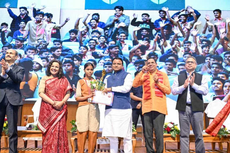 state-level-function-held-in-odisha-to-mark-atal-bihari-vajpayees-birth-anniversary