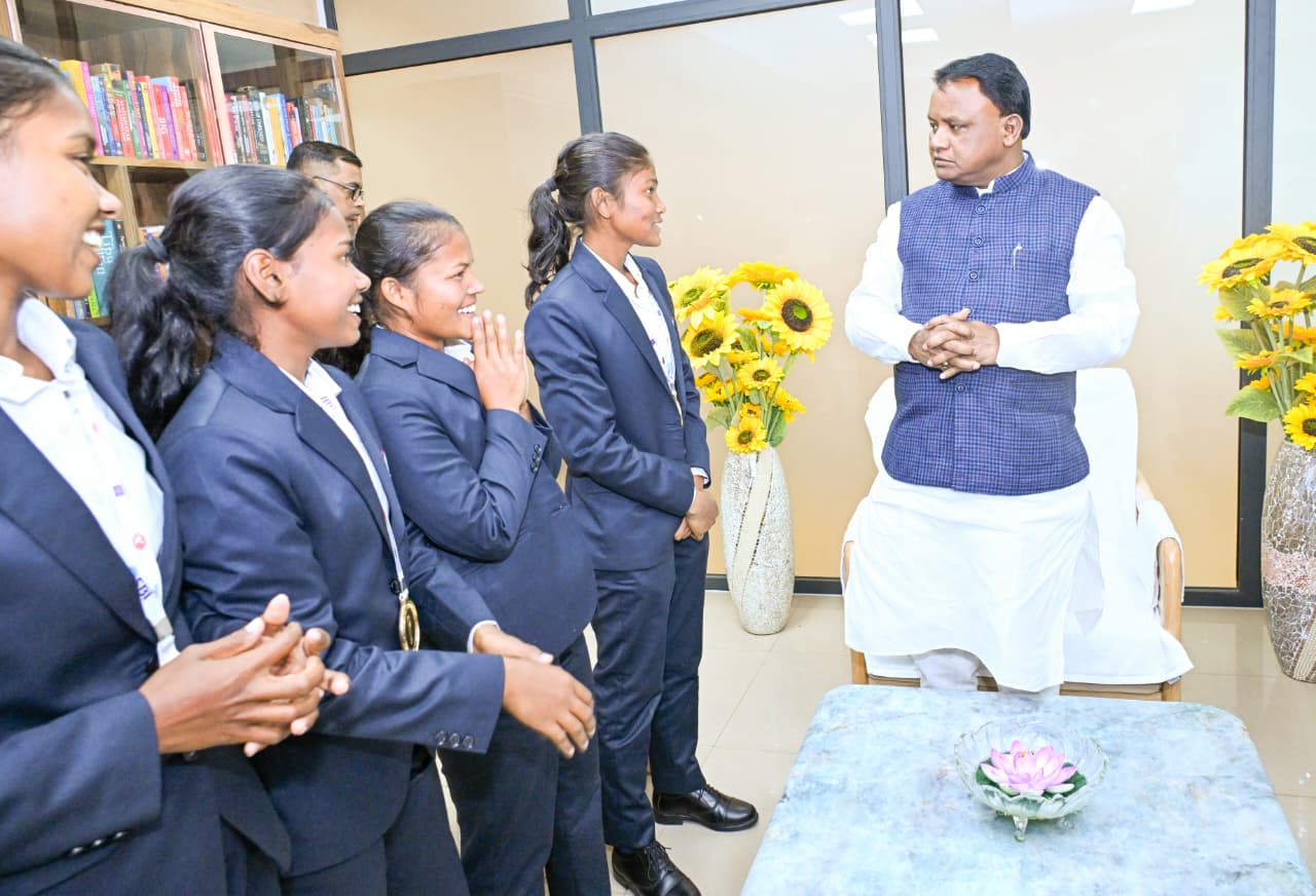 Odisha CM felicitate To Blind Women’s T20 World Cup Champions 