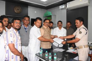 FIR Filed Against CM: ମୁଖ୍ୟମନ୍ତ୍ରୀଙ୍କ ନାଁରେ ଥାନାରେ ଲିଖିତ ଅଭିଯୋଗ କଲା ବିଜେଡି 