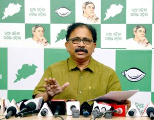 BJD Press Meet: ରାଜ୍ୟର ସ୍ୱାସ୍ଥ୍ୟ ବ୍ୟବସ୍ଥା ବିଗିଡ଼ିବାରେ ଲାଗିଛି, ସରକାରଙ୍କ ନିଘା ନାହିଁ: ବିଜେଡି