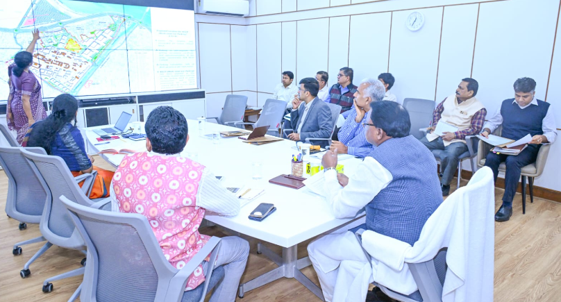 odisha-cm-reviews-developmental-projects-for-medical-colleges-hospitals-in-odisha