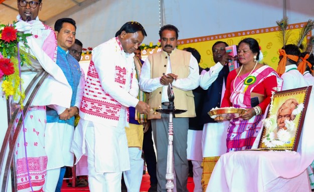 odisha cm attends centenary celebrations of Ol Chiki script