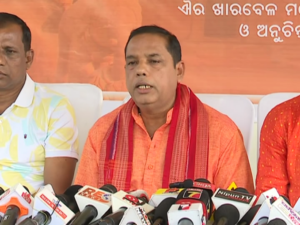 Obscene Dance At Khandagiri Jatra: ଅଶ୍ଳୀଳ ନୃତ୍ୟ କଲେ ବାଜିବ ସରକାରୀ ଠେଙ୍ଗା: ବାବୁ ସିଂ