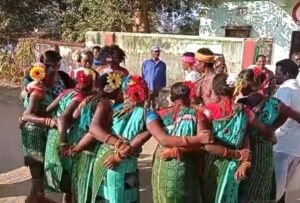 Pushpuni Festival: ଉତ୍ସାହର ସହିତ ପାଳନ ହେଉଛି ପୁଷ ପୁନି ପରବ