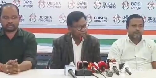 congress-hit-out-at-odisha-govt-over-no-puc-no-fuel-rule