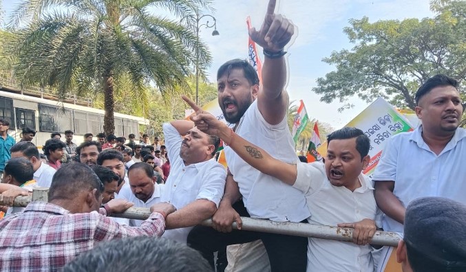 Odisha Youth Congress Activists Stages PUCC Protest