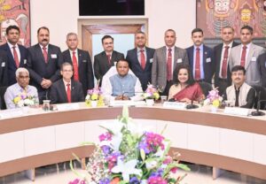 NDC Officers Meet Odisha CM: ମୁଖ୍ୟମନ୍ତ୍ରୀ ମୋହନ ମାଝୀଙ୍କୁ ଭେଟିଲେ ‘ନ୍ୟାସନାଲ୍ ଡିଫେନ୍‌ସ କଲେଜ୍’ ପ୍ରଶିକ୍ଷାର୍ଥୀ ଅଧିକାରୀଗଣ