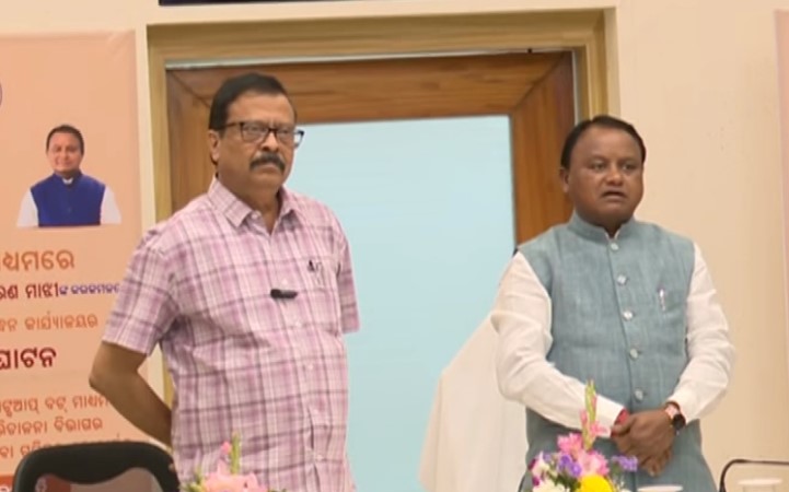 odisha-cm-launches-ama-sathi-bot