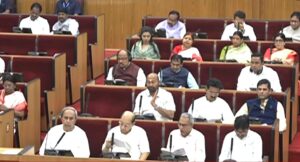 Odisha Assembly Budget Session: ରାଜ୍ୟପାଳଙ୍କ ଅଭିଭାଷଣକୁ ବିରୋଧ କରି ବିରୋଧୀଙ୍କ କକ୍ଷତ୍ୟାଗ