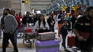 Flights Cancelled At Delhi Airport: ଦିଲ୍ଲୀରୁ ୧୦୦ ବିମାନ ବାତିଲ୍‌