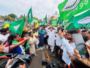 BJD Protest: ନିଶିକାନ୍ତ ଦୁବେଙ୍କ କୁଶପୁତ୍ତଳିକା ଦାହ କଲା ବିଜେଡି