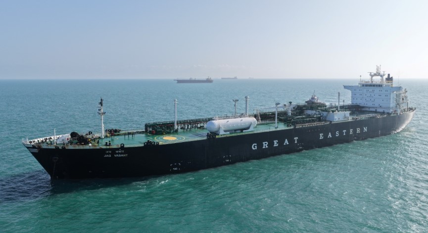 lpg-vessel-jag-vasant-arrives-at-gujarats-kandla-port