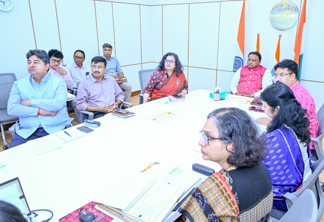 odisha-cm-reviews-210-crore-mahanadi-river-front-project