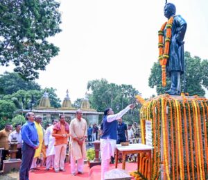 Parala Maharaja 134th Birth Anniversary: ପାରଳା ମହାରାଜା କୃଷ୍ଣଚନ୍ଦ୍ର ଗଜପତିଙ୍କ ୧୩୪ତମ ଜୟନ୍ତୀ; ଶ୍ରଦ୍ଧାଞ୍ଜଳି ଦେଲେ ମୁଖ୍ୟମନ୍ତ୍ରୀ