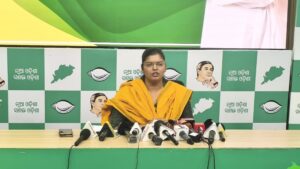 Woman Accuses Khandapada SDPO: ଖଣ୍ଡପଡା ଏସଡିପିଓଙ୍କ ନାଁରେ ଯୌନଶୋଷଣ ଘଟଣାକୁ ନେଇ ରାଜ୍ୟ ସରକାରଙ୍କ ଉପରେ ବର୍ଷିଲା ବିଜେଡି