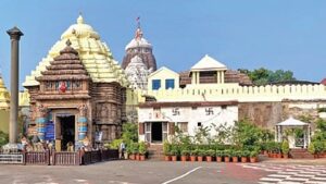 Puri Shrimandir: ପୁରୀ ଶ୍ରୀମନ୍ଦିରରେ ଧ୍ୱଜା ବନ୍ଧା ନାଁରେ ବଡ଼ ଠକେଇ; ସେବକଙ୍କୁ ନୋଟିସ୍