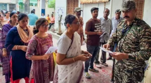 West Bengal Elections:  ଆଜି ପଶ୍ଚିମବଙ୍ଗରେ ଦ୍ବିତୀୟ ପର୍ଯ୍ୟାୟ ନିର୍ବାଚନ ପାଇଁ ଭୋଟ ଗ୍ରହଣ