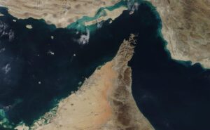 Iran Reopens Strait of Hormuz: ୪୦ ଦିନ ପରେ ହର୍ମୁଜ୍ ପ୍ରଣାଳୀ ସଂପୂର୍ଣ୍ଣ ଖୋଲିଲା ଇରାନ୍