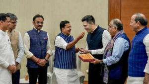 AAP MPs Join BJP: ଦିଲ୍ଲୀ ବିଜେପି ମୁଖ୍ୟାଳୟରେ ଆପ୍‌ ଛାଡ଼ିଥିବା ୩ ସାଂସଦ