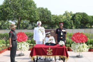 New Navy Chief Appointed: ନୂଆ ନୌସେନା ମୁଖ୍ୟ ଭାବେ ଦାୟିତ୍ବ ନେଲେ ଆଡମିରାଲ କ୍ରିଷ୍ଣା ସ୍ବାମୀନାଥନ